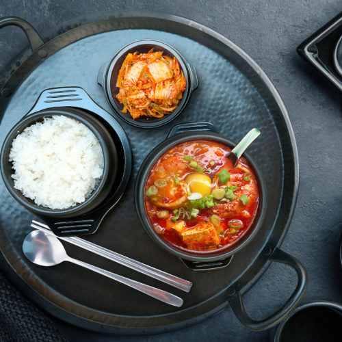 What is the difference between kimchi jjigae and Soondubu?