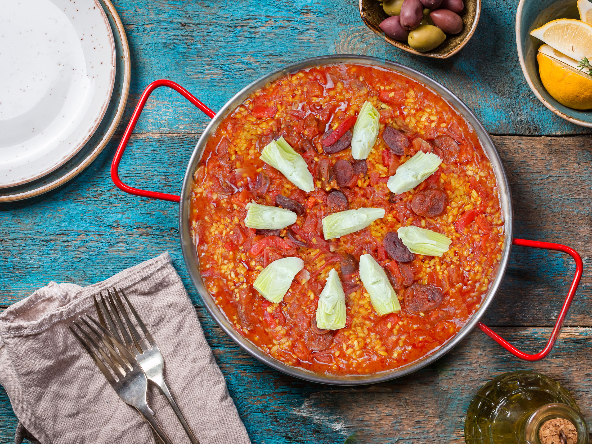 Easy Spanish Paella I Panning The Globe