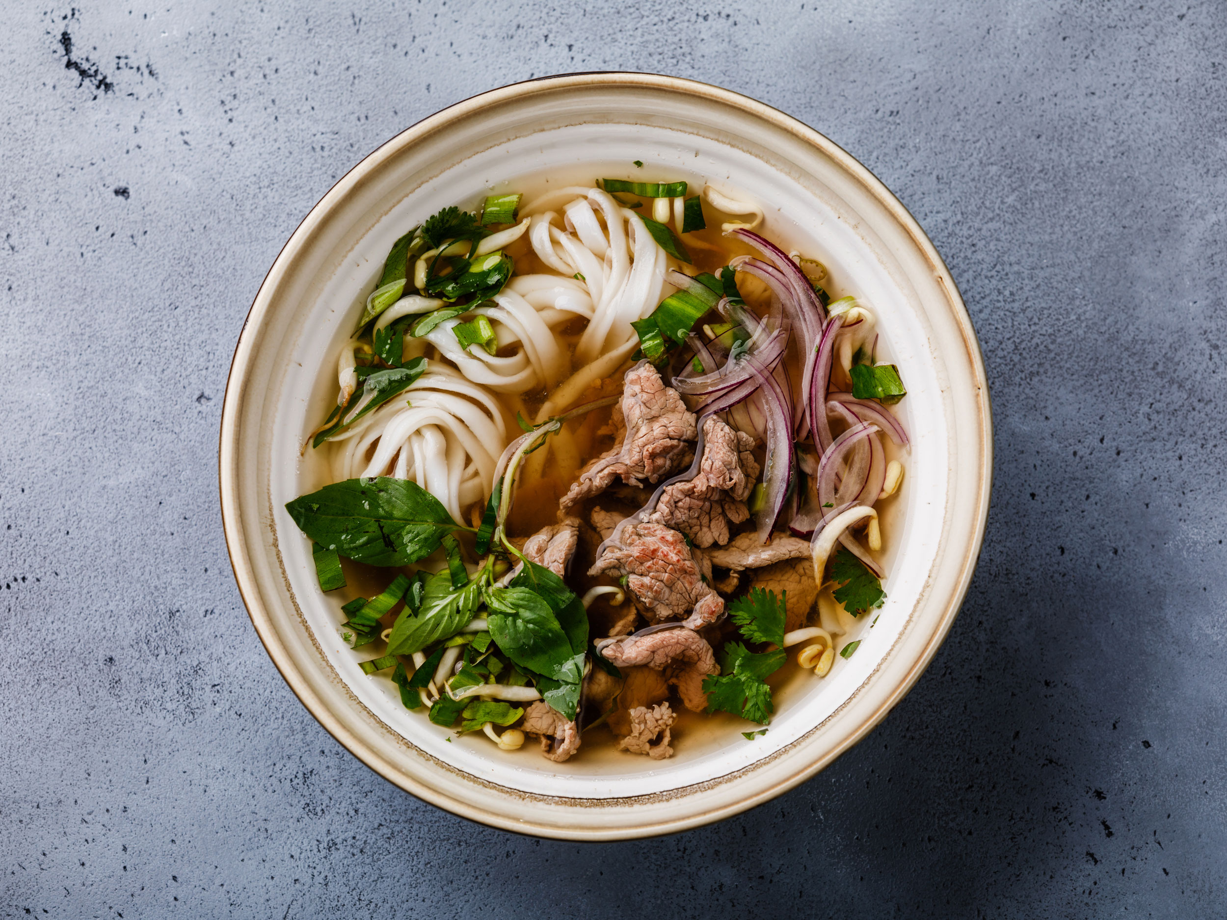 Vietnamese Phở Noodle Soup Recipe